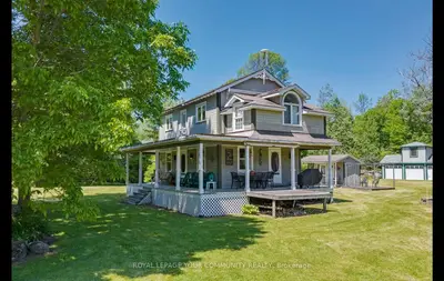 101/102 Snake Island Road, Georgina Islands, On L4p 3e9