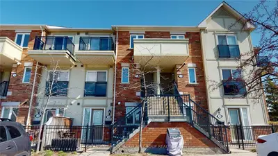 2285 Bur Oak Avenue Avenue 28, Markham, ON L6E 0B9