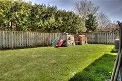 17 Brillinger Street, Richmond Hill, ON L4C 8Y8