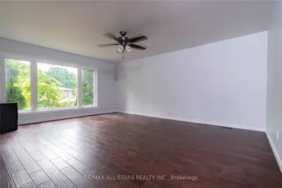 46 Queen Street, Georgina, ON L0E 1R0