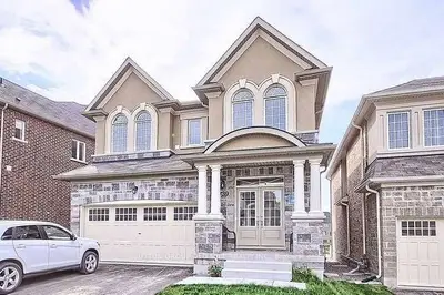 739 Clifford Perry Place, Newmarket, ON L3X 0J3