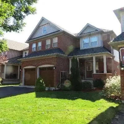 47 Woodroof Crescent, Aurora, ON L4G 7H4