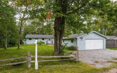 20 Irving Drive, Georgina, On L0e 1n0