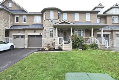 292 Coachwhip Trail, Newmarket, ON L3X 2Y4