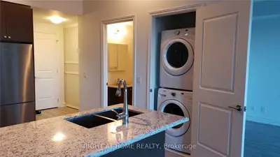 9618 Yonge Street 1206, Richmond Hill, ON L4C 0X5