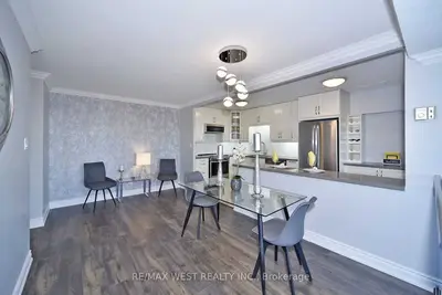 70 Baif Boulevard 801, Richmond Hill, ON L4C 5L2