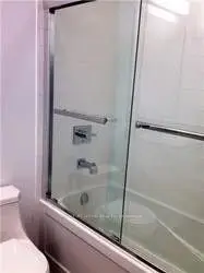 9471 Yonge Street 622, Richmond Hill, ON L4C 0Z5