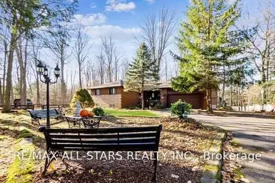 5972 Vivian Road, Whitchurch-Stouffville, ON L4A 3R9