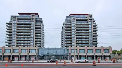9090 Yonge Street 309, Richmond Hill, ON L4C 6Z9