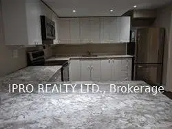 711 Shanahan Boulevard E Bsmt, Newmarket, ON L3X 1P8