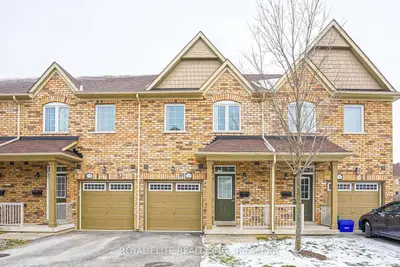 749 Wendy Culbert Crescent, Newmarket, ON L3X 0E9