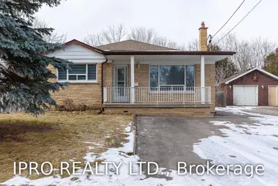 62 Cartier Crescent W, Richmond Hill, ON L4C 2N4