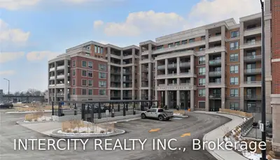 25 Baker Hill Boulevard 411, Whitchurch-Stouffville, ON L4A 1P8