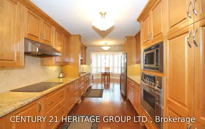 7300 Yonge Street 1409, Vaughan, ON L4J 7Y5