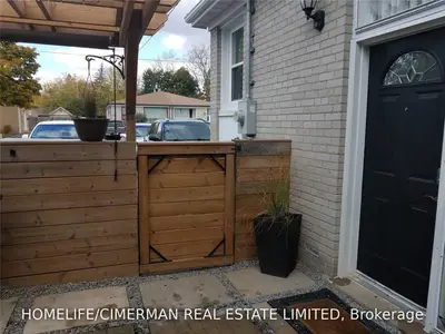 338 Taylor Mills Drive N, Richmond Hill, ON L4C 2T9