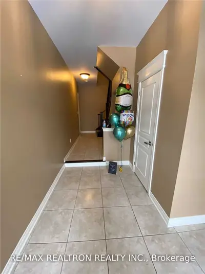364 William Dunn Crescent, Newmarket, ON L3X 3L3