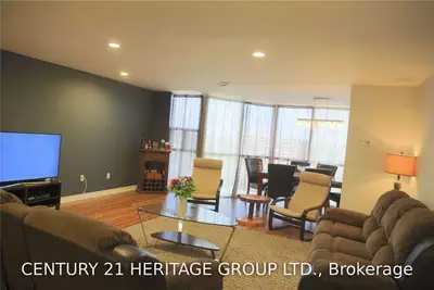 20 Baif Boulevard 1610, Richmond Hill, ON L4C 8T1