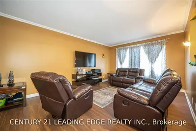 28 Wood Crescent, Bradford West Gwillimbury, ON L3Z 2G2