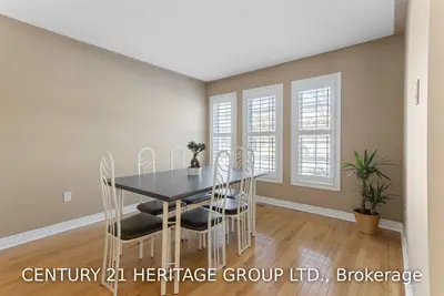 113 Red River Crescent, Newmarket, ON L3X 2R1