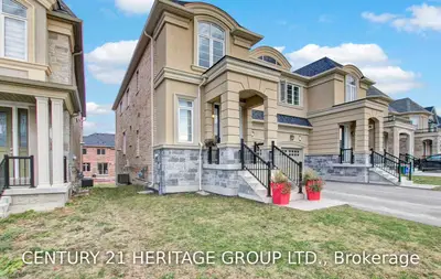 108 Forest Edge Crescent W, East Gwillimbury, ON L9N 1R6