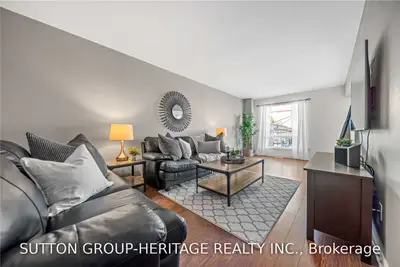 214 Fairwood Drive, Georgina, ON L4P 3Y5