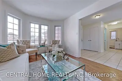 82 Metcalfe Drive, Bradford West Gwillimbury, ON L3Z 3C6