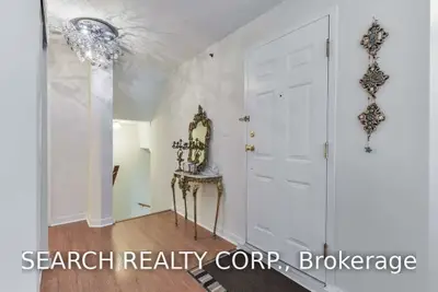 75 Weldrick Road E 824, Richmond Hill, ON L4C 0H9