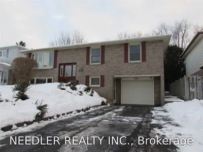 1000 Wildwood Drive, Newmarket, ON L3Y 2B5