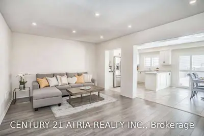 8 Jake Smith Way, Whitchurch-Stouffville, ON L4A 4R1