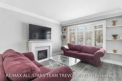298 Britannia Avenue, Bradford West Gwillimbury, ON L3Z 1A7