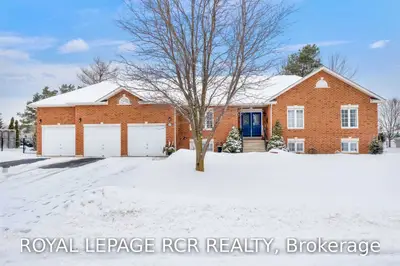 24 Fisher Drive, Adjala-Tosorontio, ON L0M 1J0