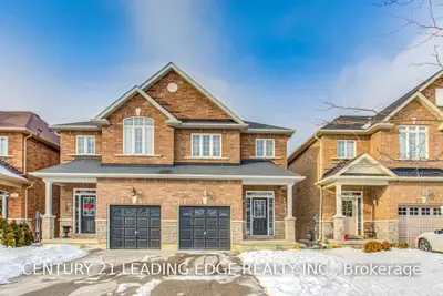 74 Donald Stewart Crescent, East Gwillimbury, ON L0G 1M0