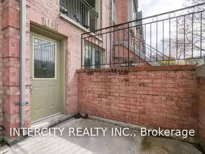75 Weldrick Road 1015, Richmond Hill, ON L4C 0H9