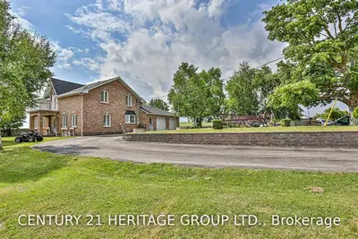 2902 Tenth Side Road, Bradford West Gwillimbury, ON L3Z 2L3