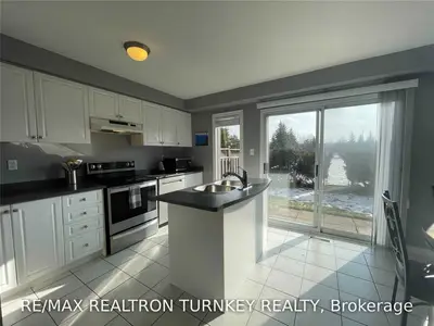 777 Walpole Crescent, Newmarket, ON L3X 2A6