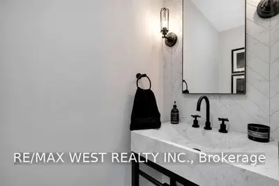 44 Hiawatha Court, Vaughan, ON L4L 0J2