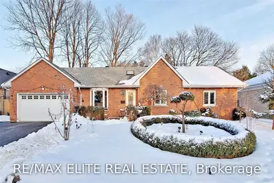 235 Carlson Drive, Newmarket, ON L3Y 3H4