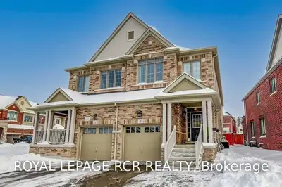 3 Silver Charm Drive, East Gwillimbury, ON L9N 0S5