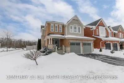 37 Tigertail Crescent, Bradford West Gwillimbury, ON L3Z 0M3