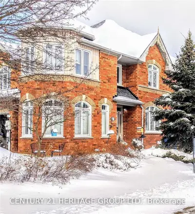 221 Warner Crescent, Newmarket, ON L3X 2C7