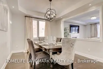 103 John Davis Gate, Whitchurch-Stouffville, ON L4A 1T8