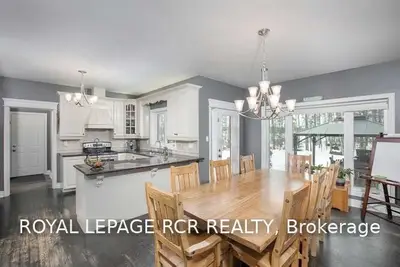 35 Pelosi Way, East Gwillimbury, ON L9G 1M0