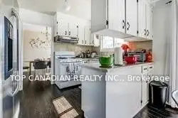 49 Pemberton Road, Richmond Hill, ON L4C 3T5