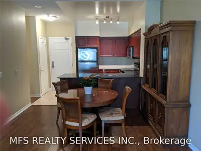 310 Red Maple Road 104, Richmond Hill, ON L4C 0T7