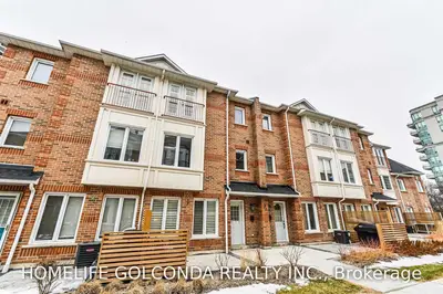 Condo Townhouse in Vaughan