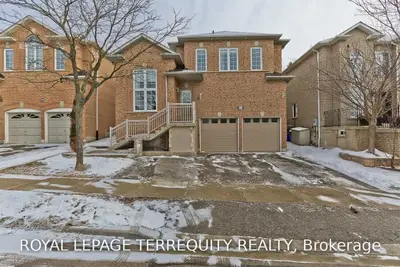 23 Fanshore Drive, Vaughan, ON L4H 1T8