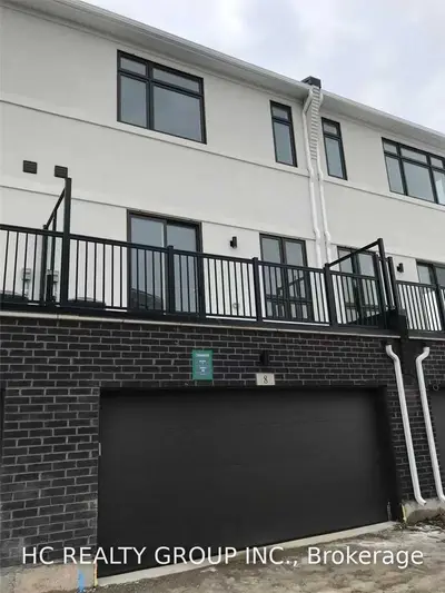 8 Nine Mile Lane, Richmond Hill, ON L4C 5S6