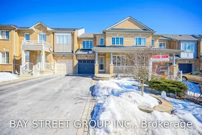 317 Marble Place, Newmarket, ON L3X 2R7