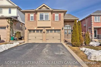 44 HIGHLAND Terrace, Bradford West Gwillimbury, ON L3Z 3E8
