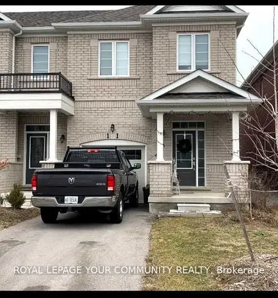 11 Webb Street, Bradford West Gwillimbury, ON L3Z 082